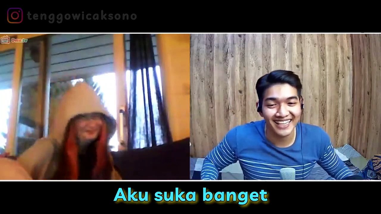 TIGA CEWEK CANTIK AUSTRALIA INI HISTERIS KITA NYANYIIN _  VENTRILOQUIST PRANK OME TV ( PART 14 )