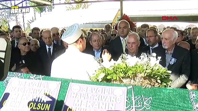 Ustaya veda! Halit Kıvanç son yolculuğuna uğurlandı