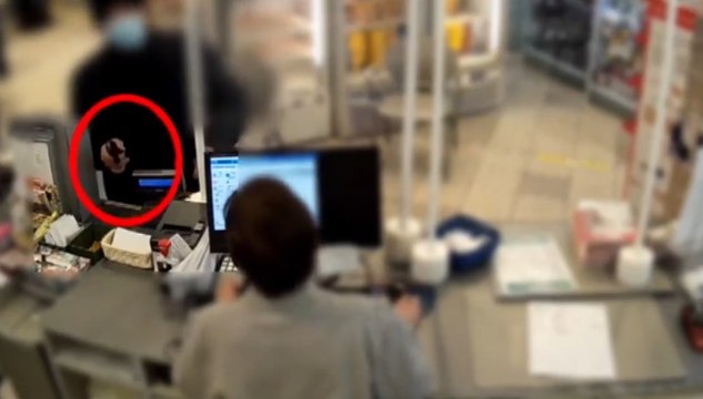 Milano - 12 rapine in tre settimane a farmacie e supermercati: arrestato 53enne (27.10.22)