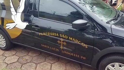 Funerária de Lindoeste chega ao IML de Cascavel para recolher corpo de Fabio Batista da Silva 