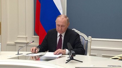 Rússia afirma que Ucrânia se retirou das negociações de paz 'por ordem' dos EUA