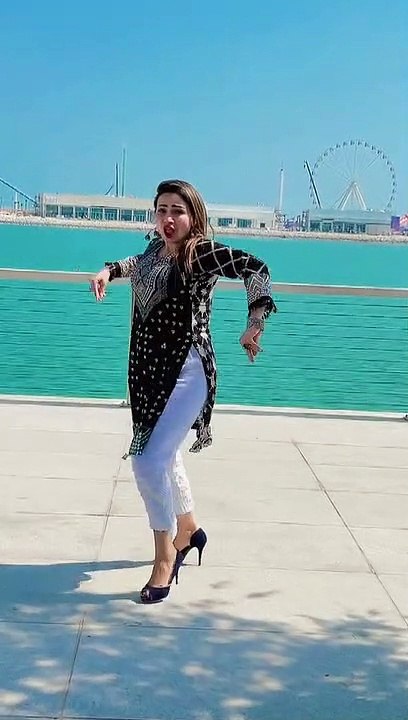 Pyar pyar krtay krtay dil da dia