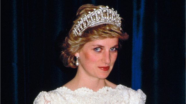 Voici - The Crown : révoltée, une proche de Diana Spencer s'en prend à la série de Netflix
