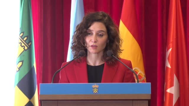 Ayuso acusado al Gobierno de volver a utilizar el Francomodín para tapar los datos del paro