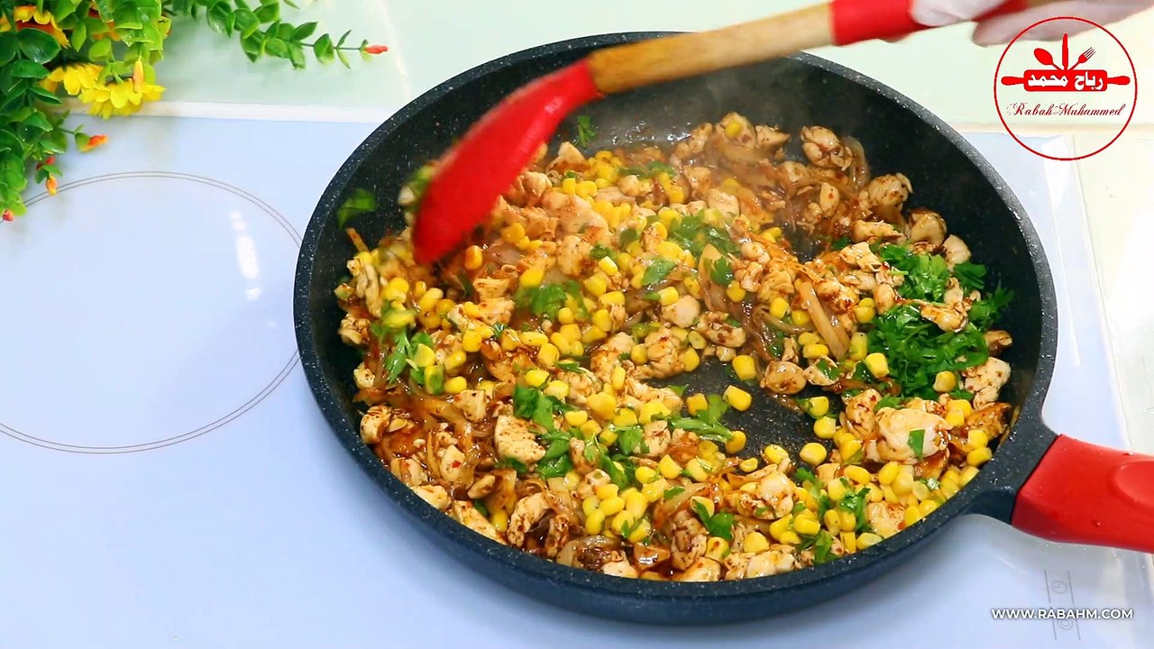 ألذ وأسرع سندويشات بحشوة مختلفة لذيذة أفضل من المحلات بأقل تكلفة سندويش دجاج تشكن بيتزا دجاج رهيبة بطريقة منزلية جديدة الطعم خرافي