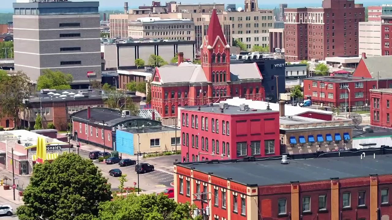 Undercover Billionaire - Se1 - Ep05 - No Pain, No Gain HD Watch HD Deutsch