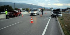 TOKAT'TA İKİ OTOMOBİL ÇARPIŞTI; 1 ÖLÜ, 2 YARALI