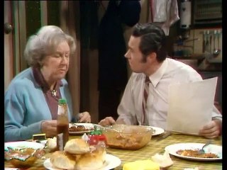 On The Buses - S03 - E08 - Radio Control