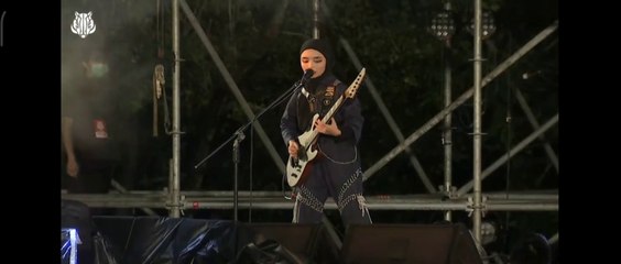 VOB // band metal cewek berhijab "SCHOOL REVOLUSION" live perform taiwan