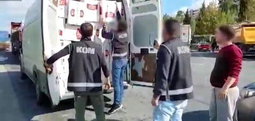 Görevden ihraç edilen astsubay 1 milyon 770 bin kaçak makaronla yakalandı