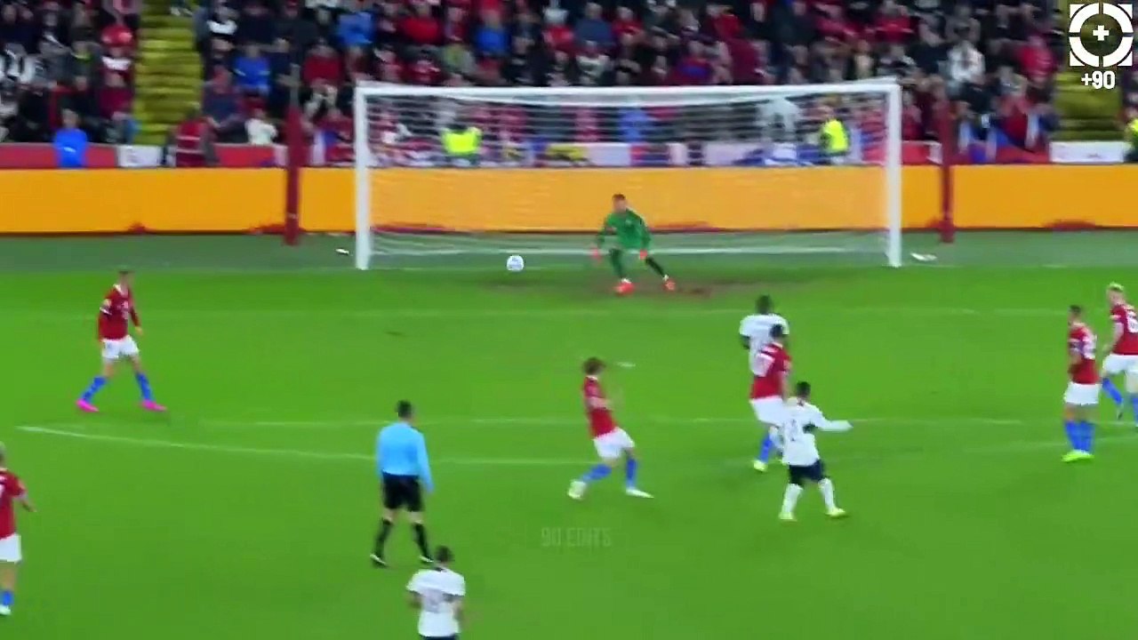 Las mejores 'skills' de Diogo Dalot, objetivo del Barça para el lateral / YouTube (+90 Edits)