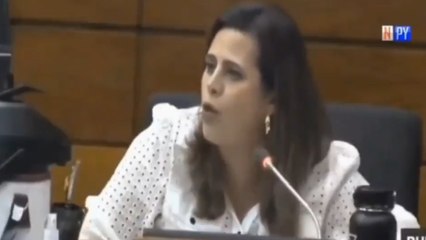 “Te felicito, que bien actúas”: diputada paraguaya le cantó la tabla a sus colegas al ritmo de Shakira