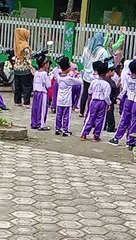 Ngintip diam diam video in anak baru masuk sekolah
