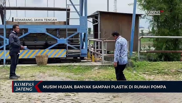 Musim Hujan, Banyak Sampah Plastik di Rumah Pompa