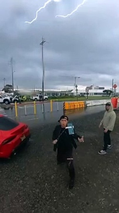 how-to-film-a-supra-in-the-rain-shorts-ytshorts