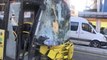 Kadıköy’de İETT otobüsü müzenin duvarına çarptı