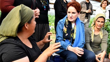 Akşener serada çalışan kadınlarla bir araya geldi