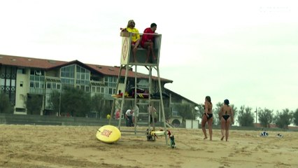 Пляжный сезон в Европе продолжается