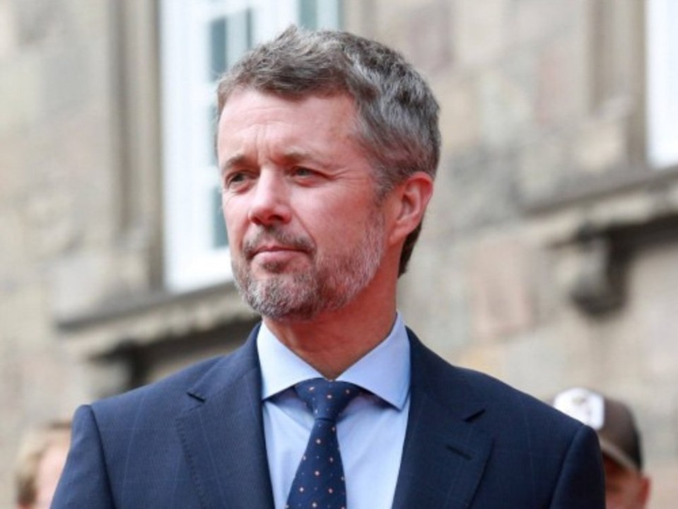 Kronprinz frederik von dänemark bricht sein schweigen über titelentzug