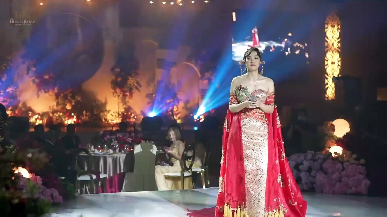 SANG DEWI - DARI NEGERI TIONGKOK 《 Cover by Desy Huang 》