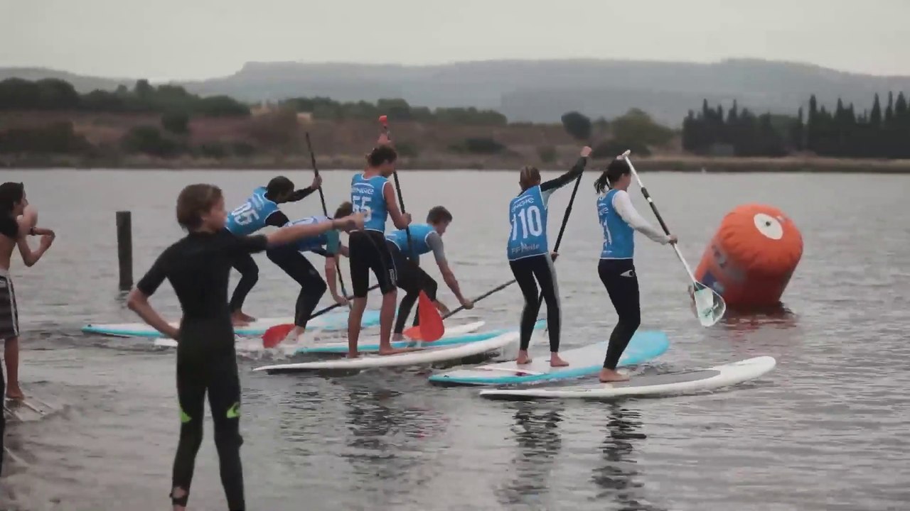 Fédération Française de Voile 2022 - FFVoile / Les funboardeurs ont troqué leurs voiles pour des pagaies !