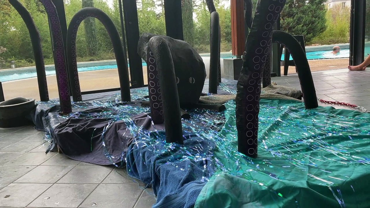 Ambiance Halloween avec des décors effrayants