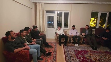 Edirne'de Üniversite Öğrencisi: "Bir Peyniri 3'e Bölüyoruz. Bu Durumdan Çok Utandım"