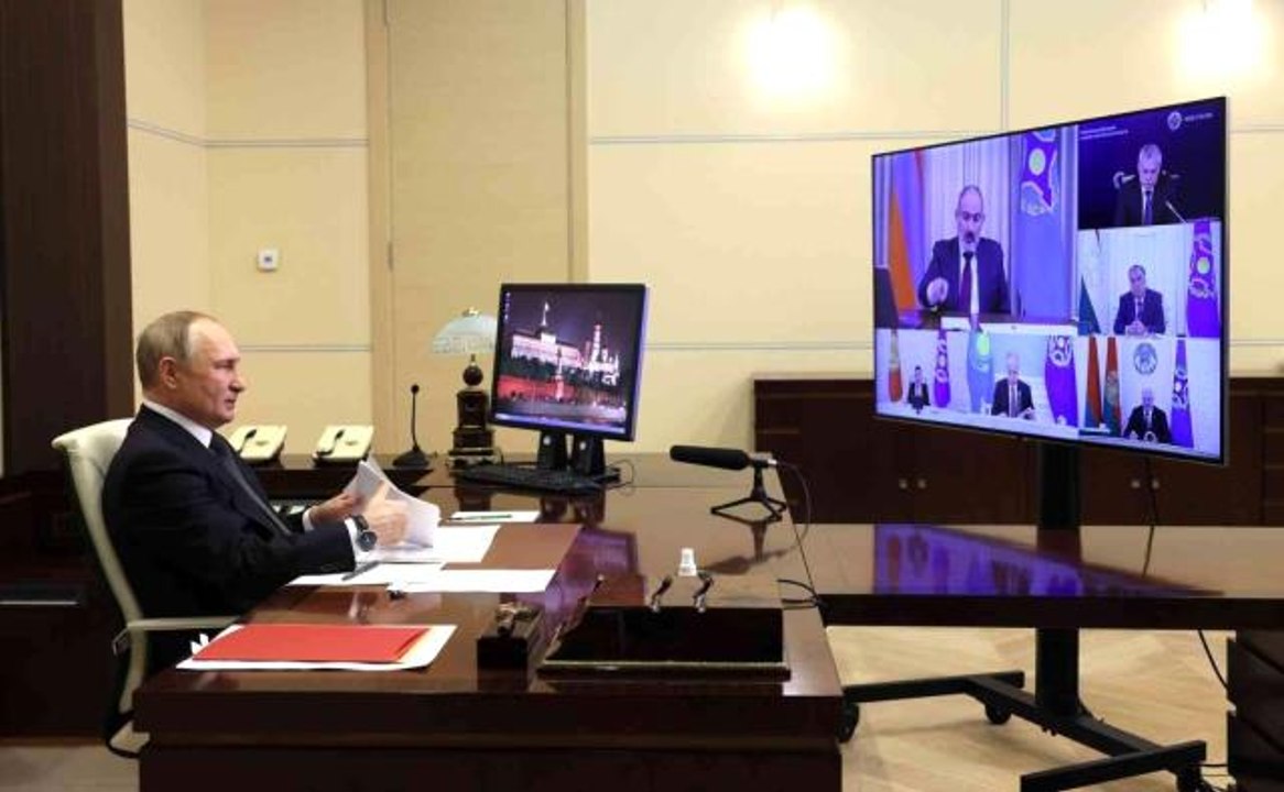 Putin: "Azerbaycan ve Ermenistan arasındaki ilişkileri istikrara kavuşturmak için her şeyi yapıyoruz"