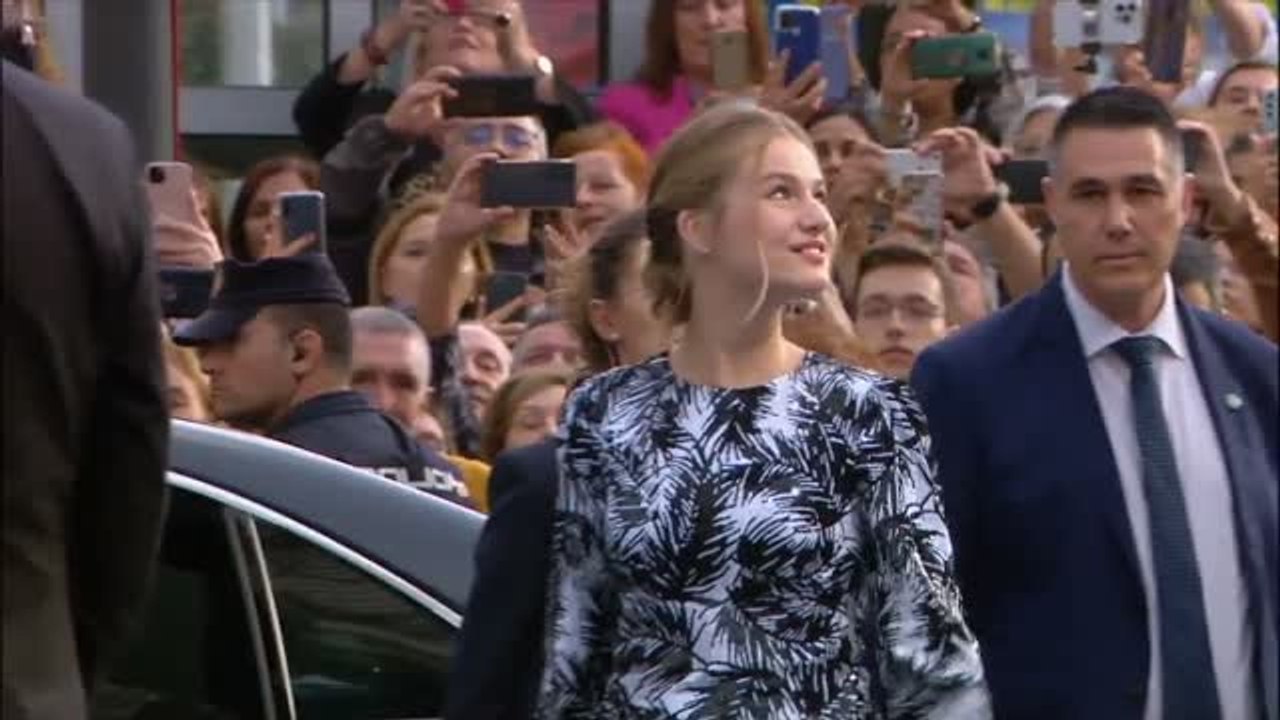 La Familia Real llega al Teatro Campoamor para la celebración de los Premios Princesa de Asturias 2022