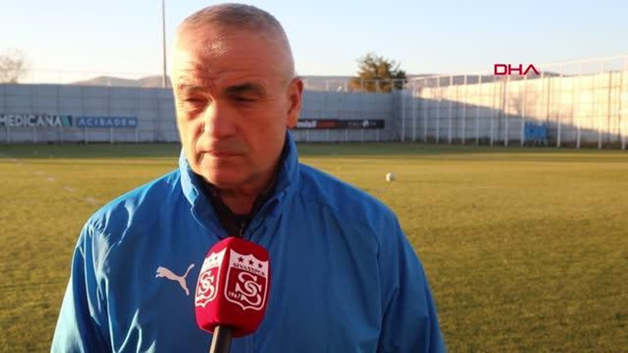 SPOR Rıza Çalımbay: Avrupa maçlarını milli maç gibi oynuyoruz