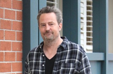 Matthew Perry found it 'difficult' work on Friends because he had a crush on his female co-stars!