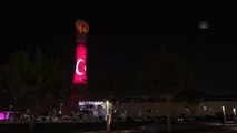 Katar'daki sembol binalar Cumhuriyet Bayramı münasebetiyle Türk bayrağıyla aydınlatıldı