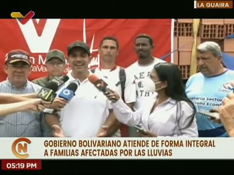 Gobierno Bolivariano atiende a familias afectadas por las fuertes lluvias en Chichiriviche