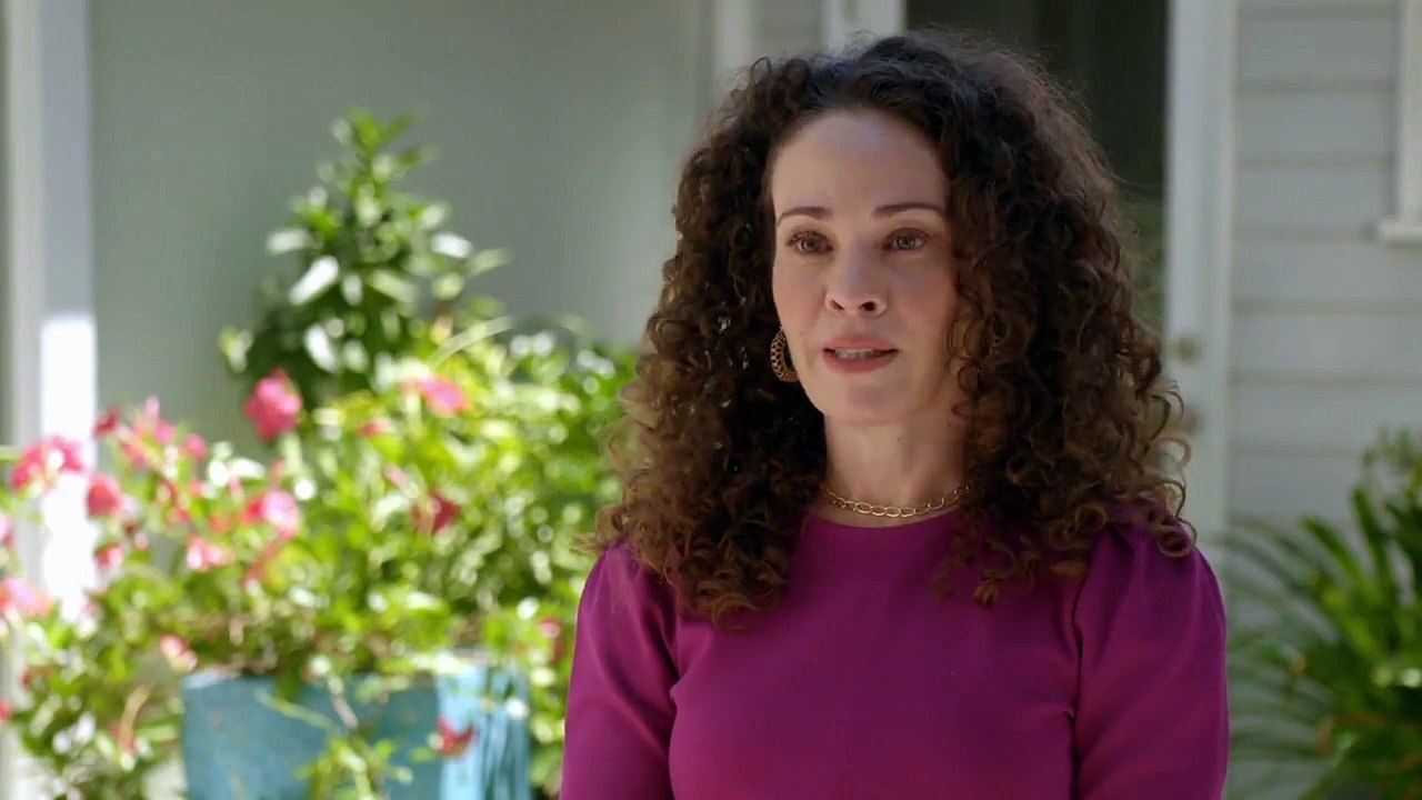 Celebrity IOU - Se2 - Ep02 - Allison Janney Gifts a Showstopper HD Watch HD Deutsch