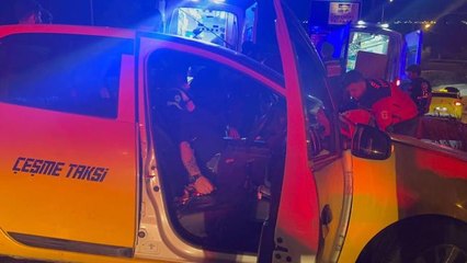 Otomobille taksinin çarpıştığı kazada 5 kişi yaralandı