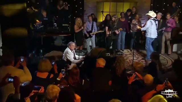 Jerry Lee Lewis dies at 87 years old