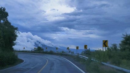 PERJALANAN YANG INDAH MENGASIH DENGAN JALANAN YANG BANYAK TIKUNGAN