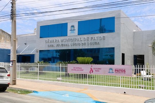 Vereadores de Patos discutem feio em sessão ordinária e quase entram em vias de fato