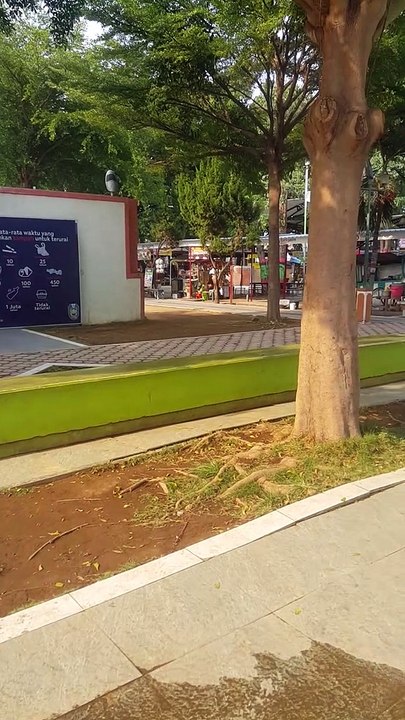 Sabtu sore di alun alun situbondo
