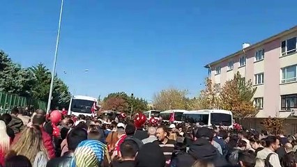 Cumhuriyet Bayramı kutlamaları başladı! Anıtkabir önünde sevgi seli