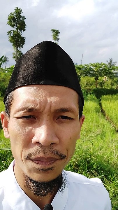 Bekerja untuk dunia beramal untuk akhirat- UWA
