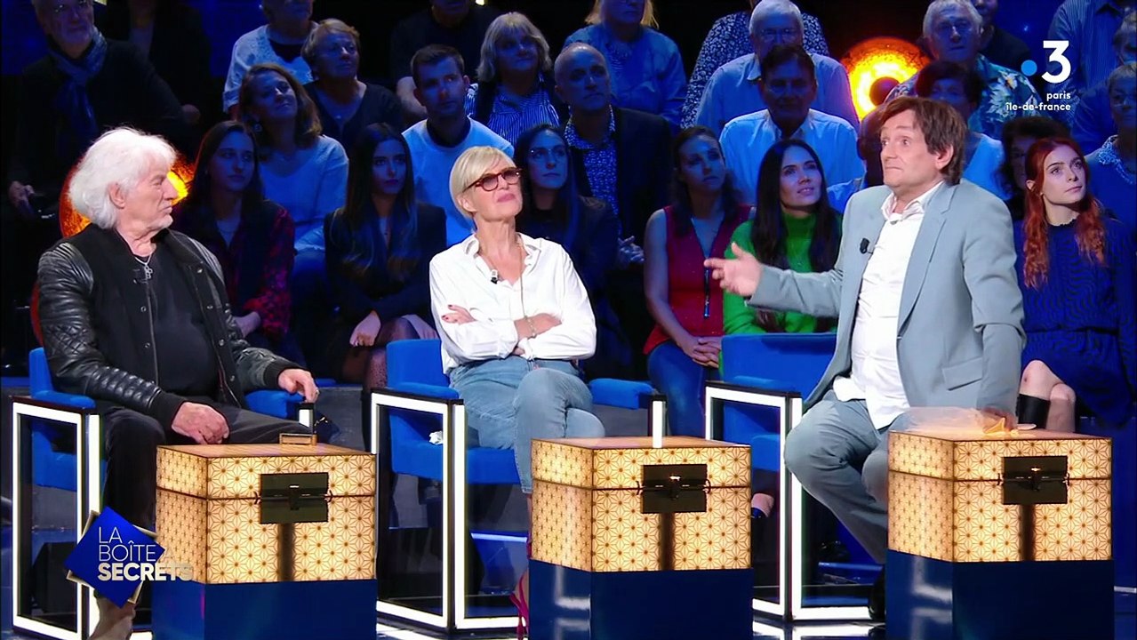 GALA VIDÉO - “Ça été un vrai coup de foudre” : Pierre Palmade revient sur son mariage avec Véronique Sanson