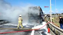 Başakşehir'de yolcu otobüsü alev alev yandı