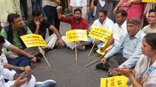Ramesh Matiala protest against the LG stopping the 