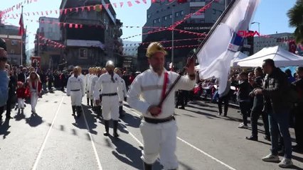 ZONGULDAK'TAKİ CUMHURİYET BAYRAMI KUTLAMALARINDA MADENCİLER YÜRÜDÜ