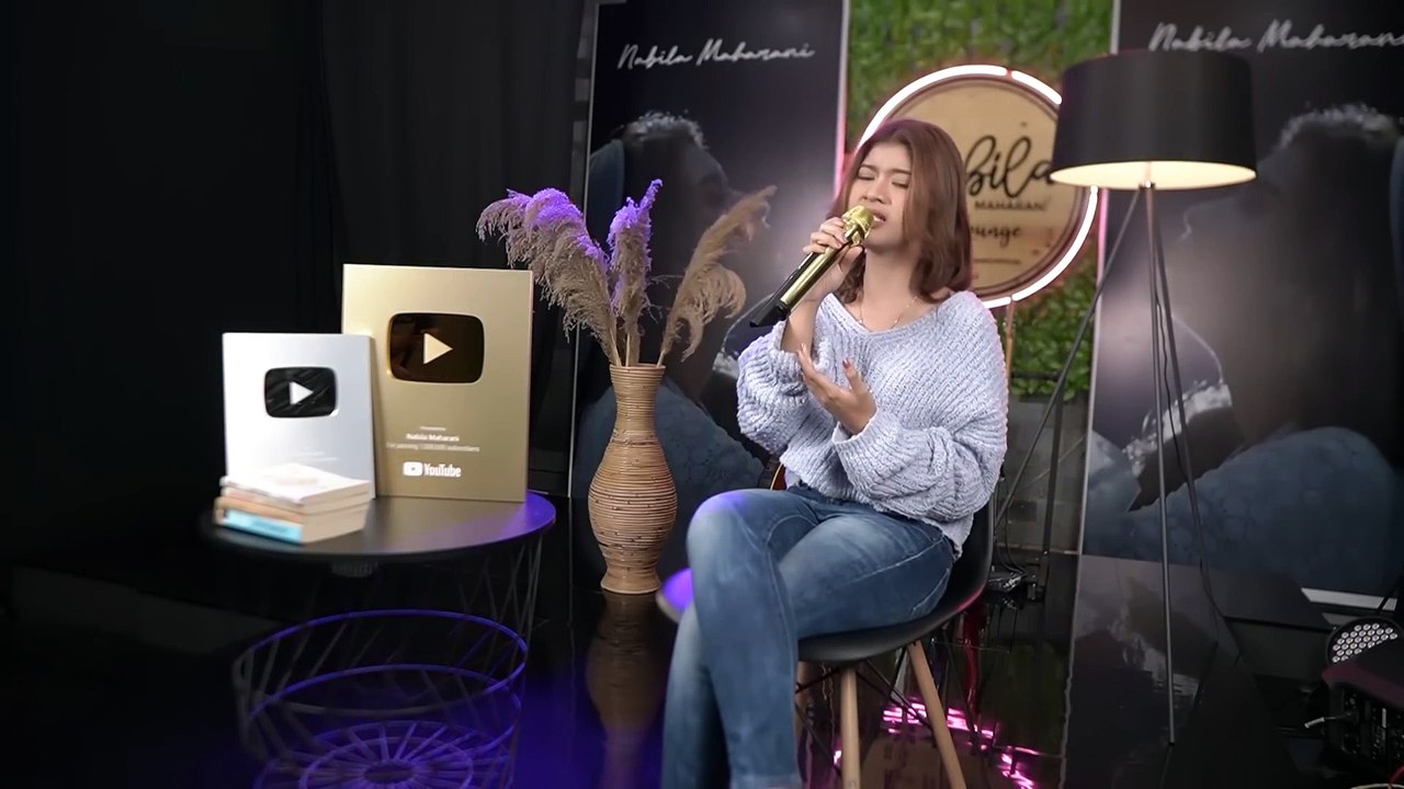 TAK INGIN USAI  KEISYA LEVRONKA  Cover by Nabila Maharani with NM BOYS