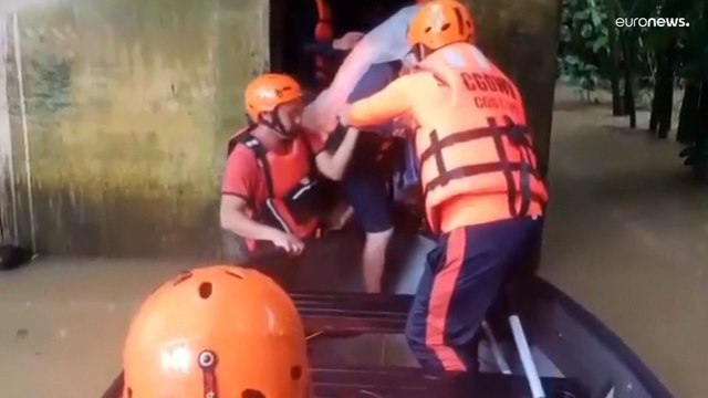 Tempestade Nalgae faz 45 mortos nas Filipinas