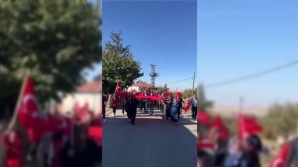Hacıbektaş'ın Köşektaş Köyünde Yurttaşlar Kendi İmkanlarıyla Cumhuriyet Bayramı'nı Coşkuyla Kutladı