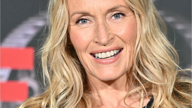 VOICI - Estelle Lefébure grand-mère : elle partage une adorable photo avec son petit-fils, le fils d’Ilona Smet (1)