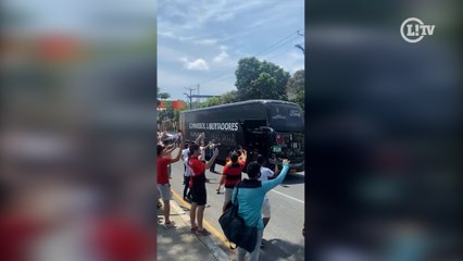 Delegação do Flamengo chega ao Monumental de Guayaquil para a final da Libertadores